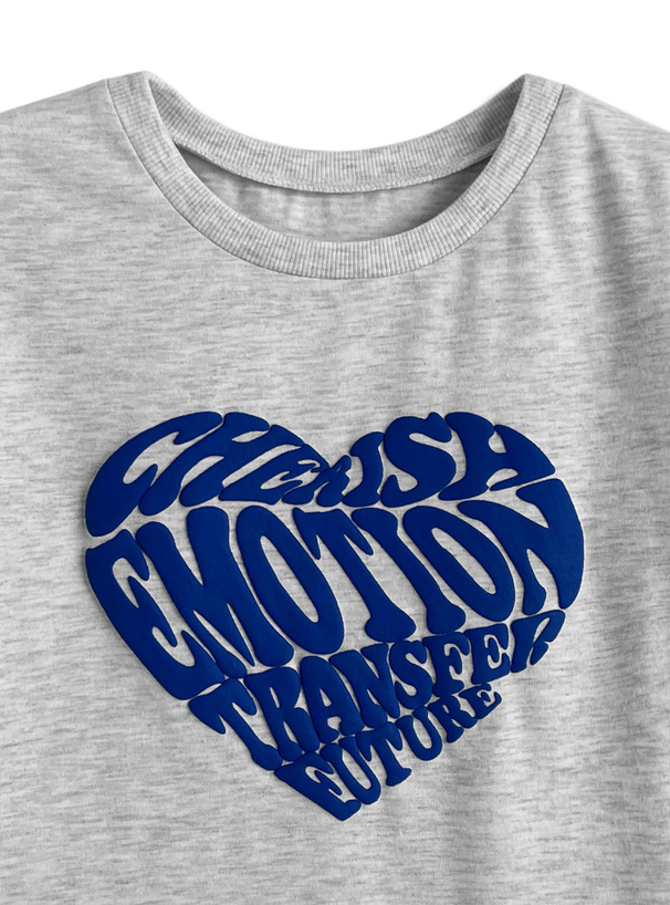 発泡ハートロゴショート丈Tシャツ