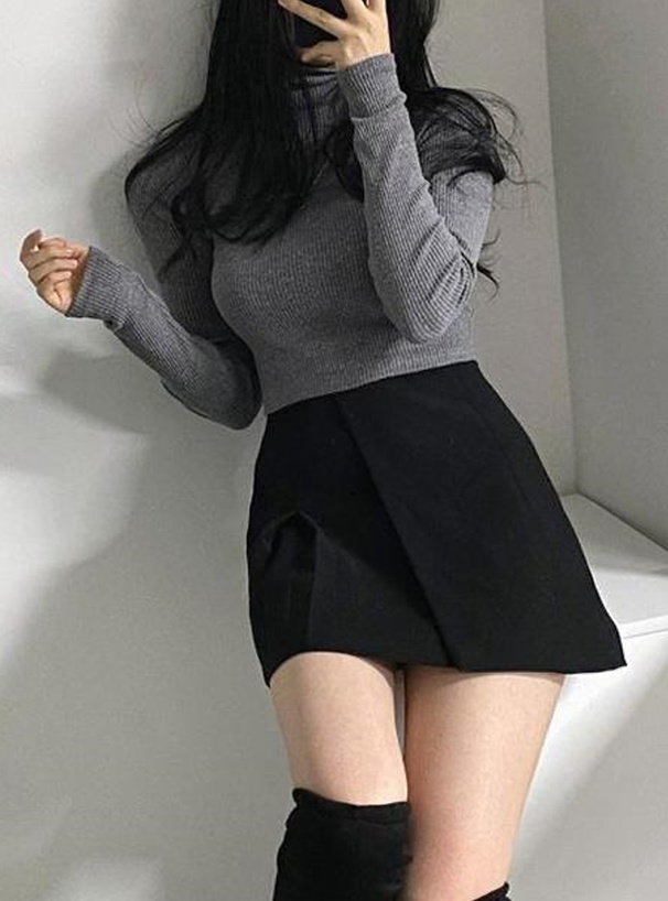 ボトルネックリブニットトップス