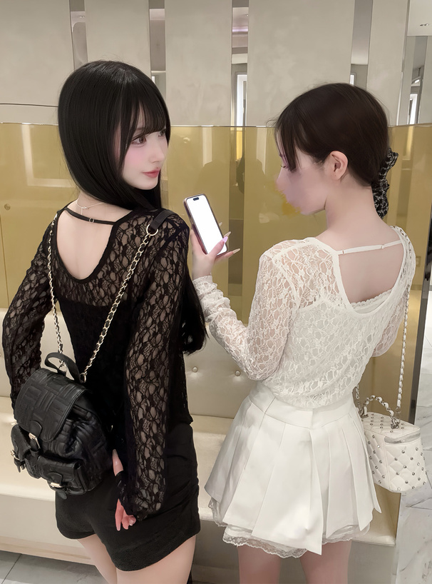 バックストラップレーストップス