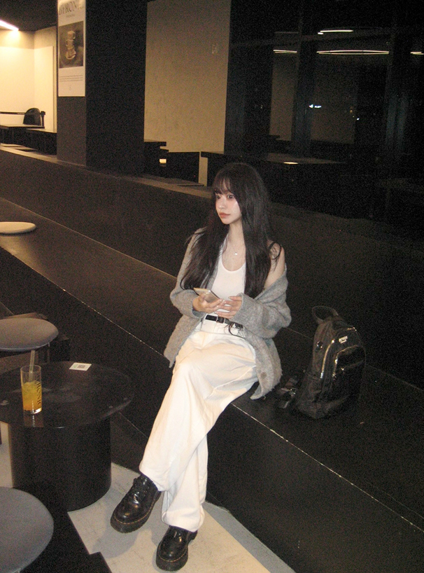 Vネックオーバーニットカーディガン