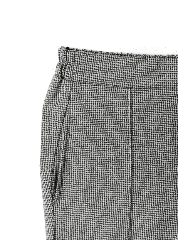 千鳥柄センターピンタックフレアパンツ