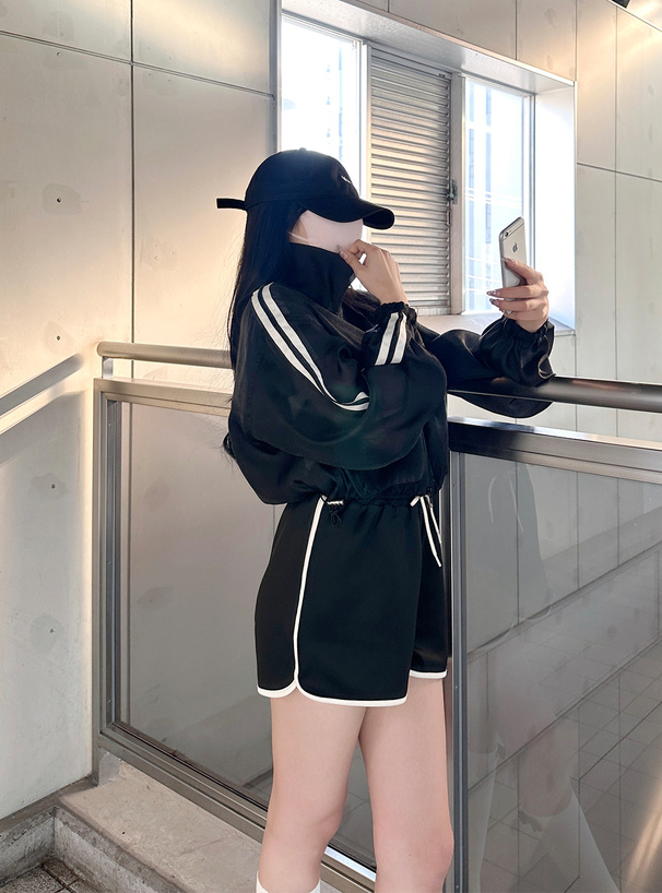 サイドラインシアーショート丈ブルゾン