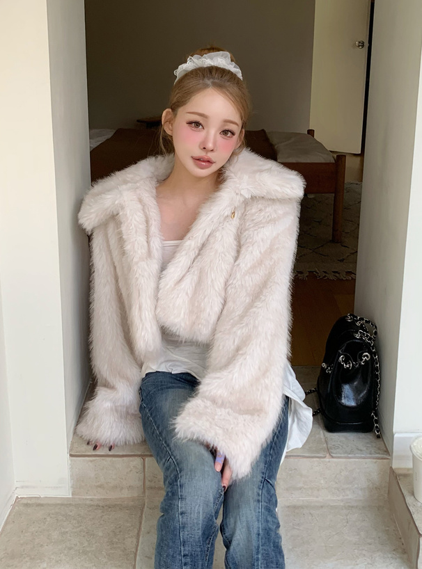 ビットつきミックスファーショート丈コート