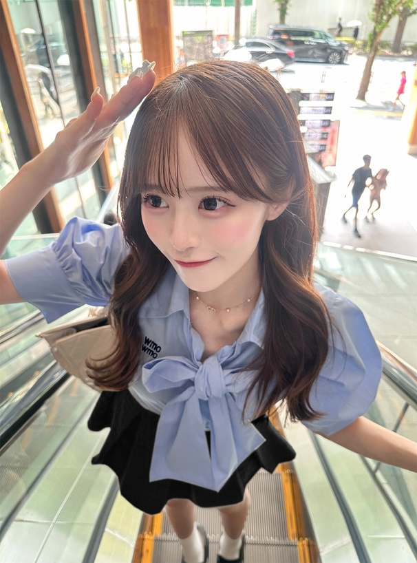 Lovilyn レースラインリボンシャツブラウス サックスブルー S-LL/前後2WAY/洗濯後しわになりにくい】お袖刺繍レースブラウス