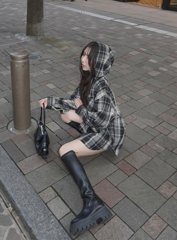 フード付きチェック柄シャツ