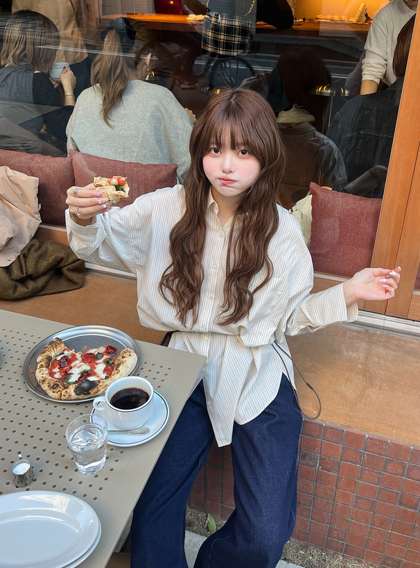 ストライプ柄オーバーサイズシャツ