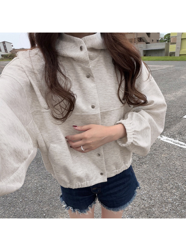 フード付きボリュームブルゾン