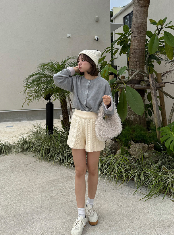 リングボタン配色ニットカーディガン