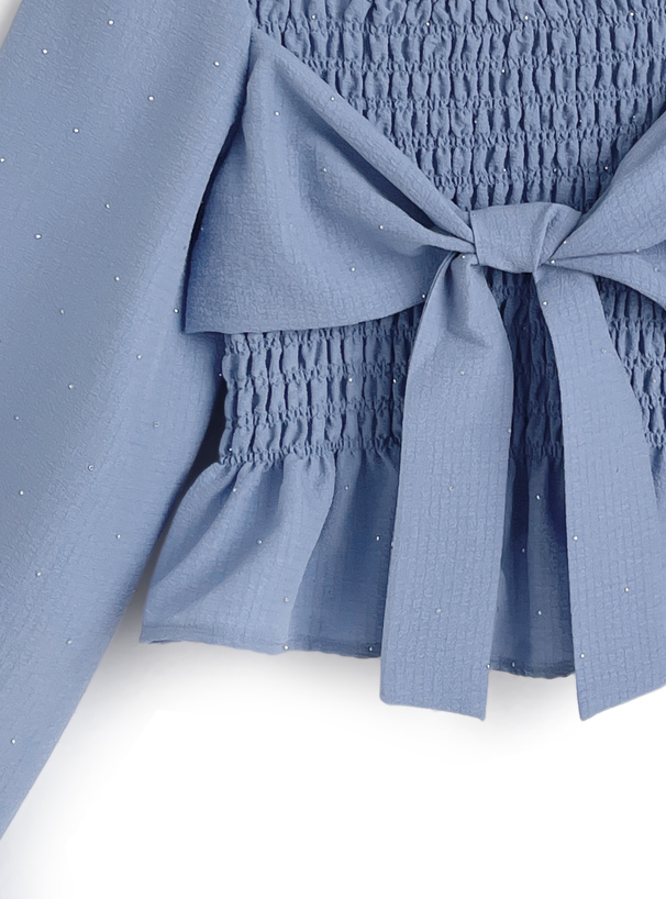 リボンシャーリングラインストーントップス