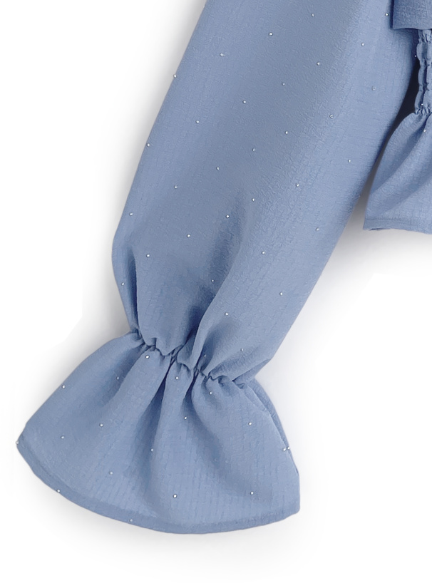 リボンシャーリングラインストーントップス