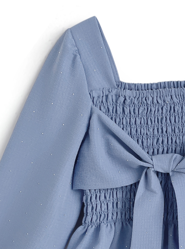 リボンシャーリングラインストーントップス