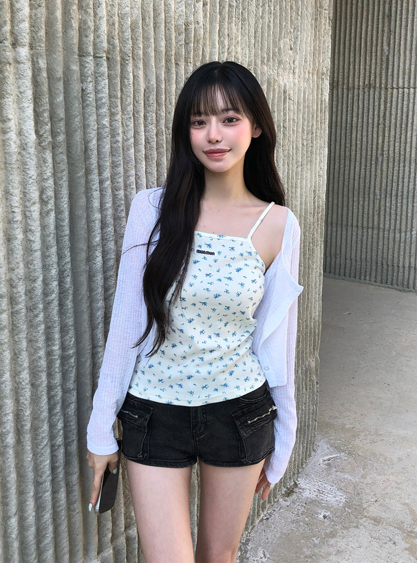 前後2Way小花柄ロゴリブキャミソール