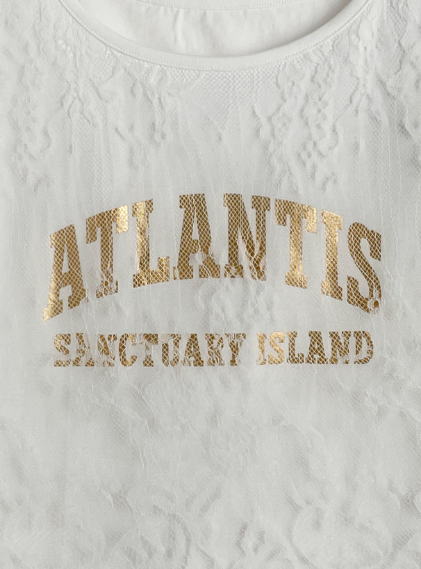 接触冷感メタリックロゴプリントレースTシャツ