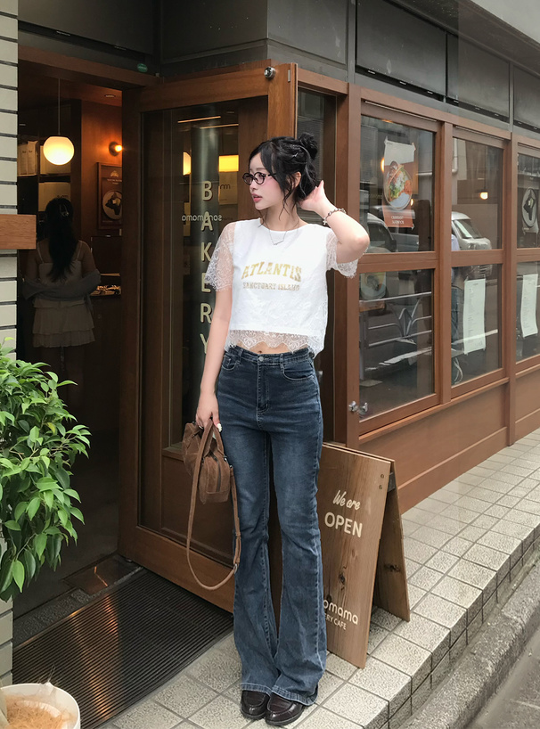 接触冷感メタリックロゴプリントレースTシャツ