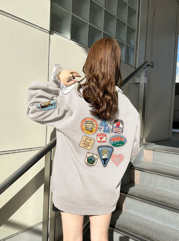 ワッペン刺繍スウェットトップス