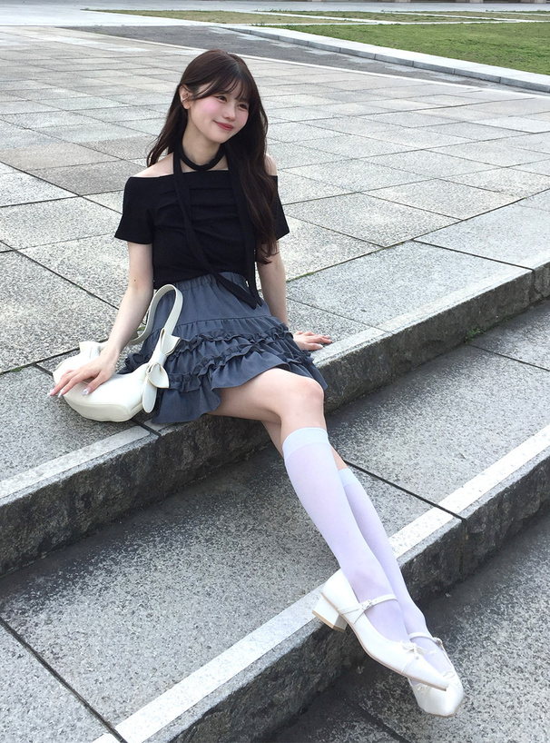 スカーフ付きオフショルダーカットトップス