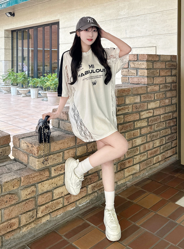 サイドレース配色ラインロゴプリントTシャツ