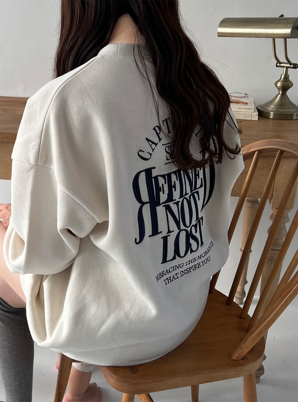 ロゴ刺繍オーバーサイズスウェットトップス
