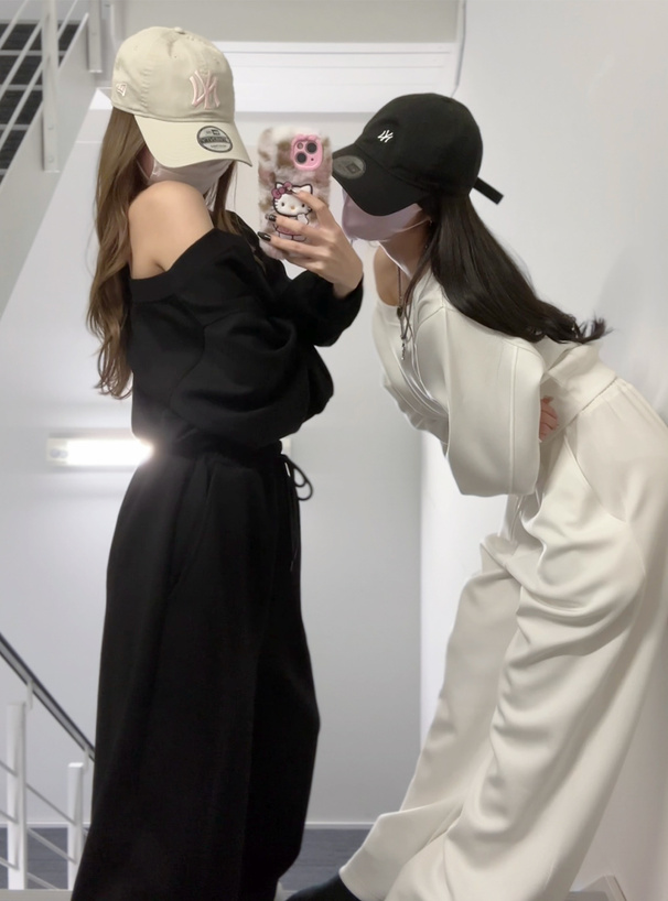 ワンショルスウェット×ワイドパンツセットアップ