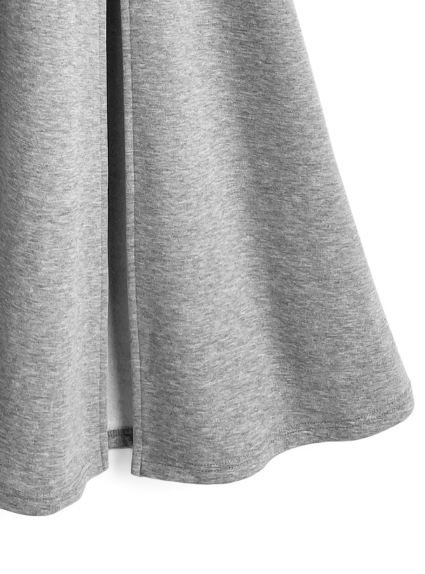 オフショルダースウェット×インパン付きスリットフレアスカートセットアップ