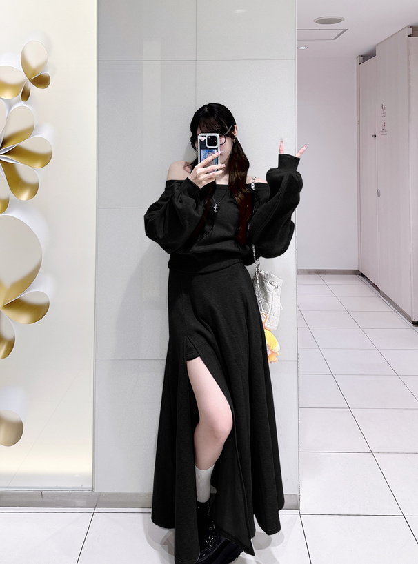 オフショルダースウェット×インパン付きスリットフレアスカートセットアップ