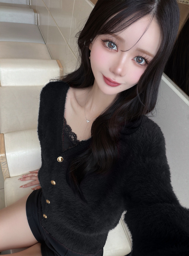 ゴールドボタンシャギーニットカーディガン