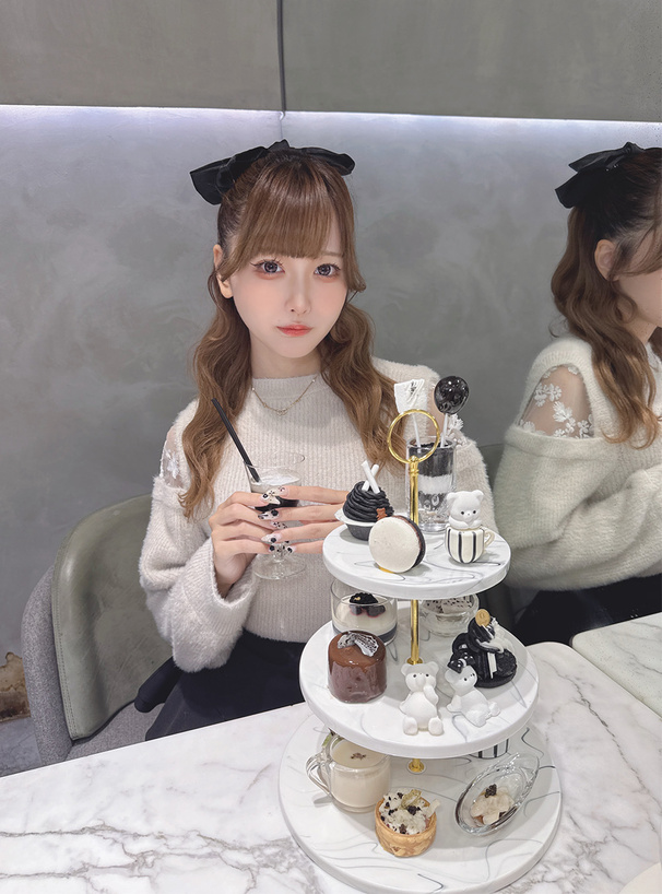 ショルダーレースシャギーニットトップス