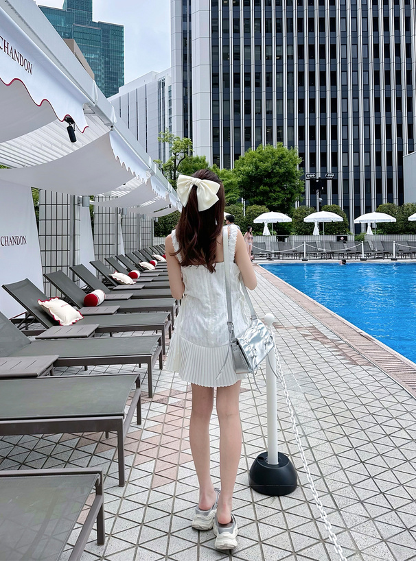 フラワーサイドレースアッププリーツミニワンピース