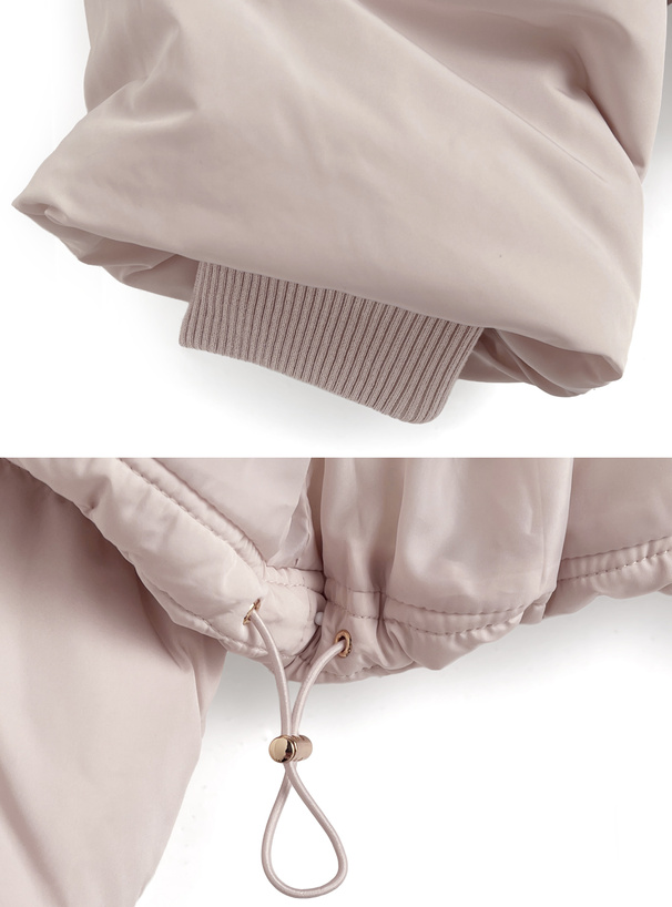 フード付き中綿ダウンジャケット