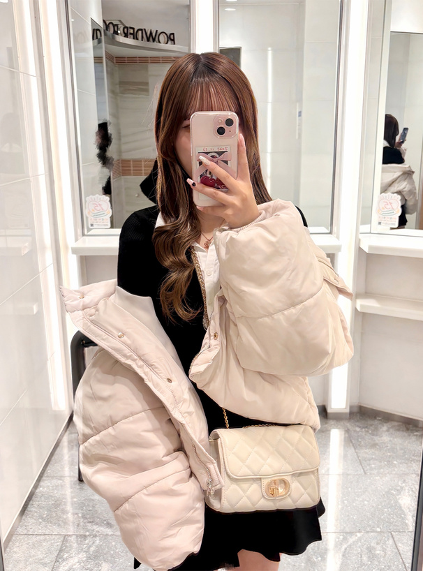 フード付き中綿ダウンジャケット