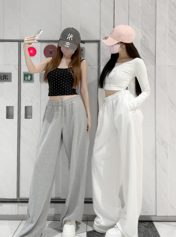 ストレートワイドスウェットパンツ