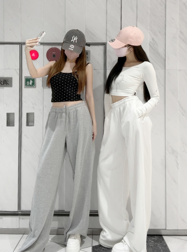 ストレートワイドスウェットパンツ