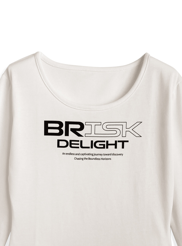 ロゴプリントショート丈Tシャツ