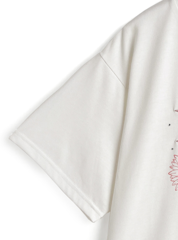 ロゴビジューフラワープリントTシャツ