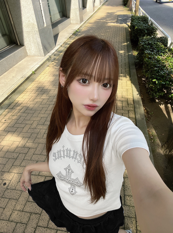 ラインストーンクロスTシャツ