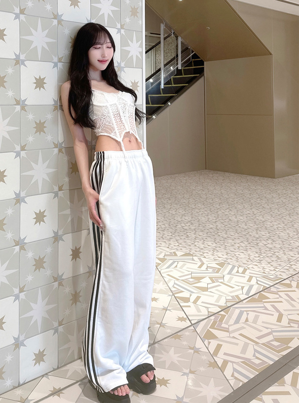 サイドラインスウェットワイドパンツ