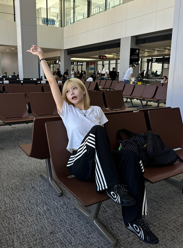 サイドラインスウェットワイドパンツ