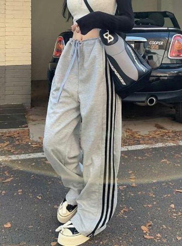 サイドラインスウェットワイドパンツ