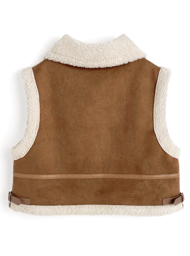 ムートンジップベスト