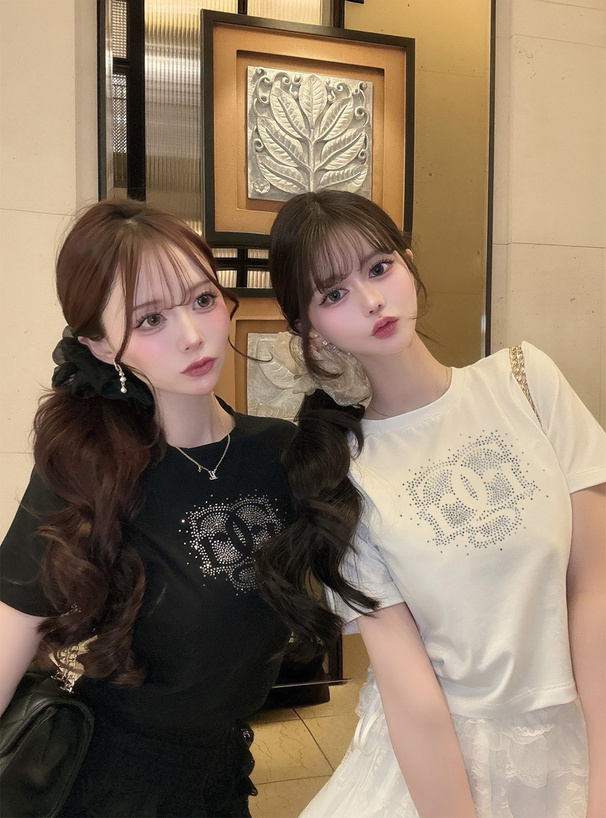 ラインストーンロゴTシャツ