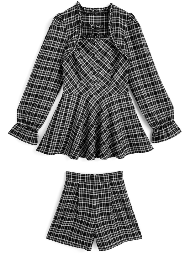 チェック柄レイヤード風ペプラムトップス×ショートパンツセットアップ