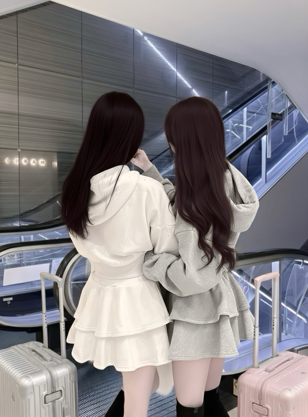 ラインストーンパーカー×ティアードフリルミニスカートスウェットセットアップ