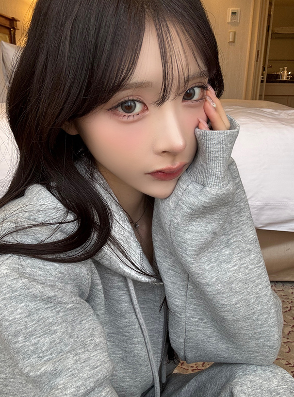 フードレースダブルジップスウェットパーカー