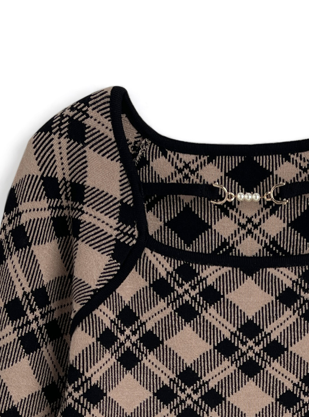 チェック柄パールビットニットトップス