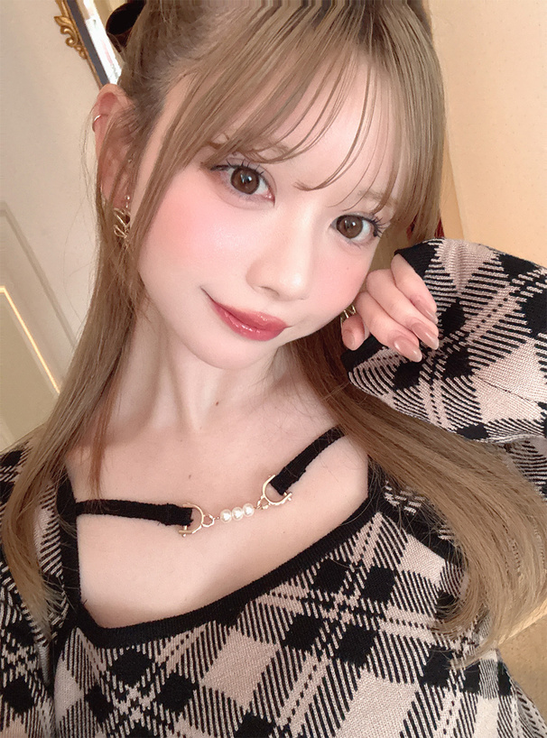 チェック柄パールビットニットトップス