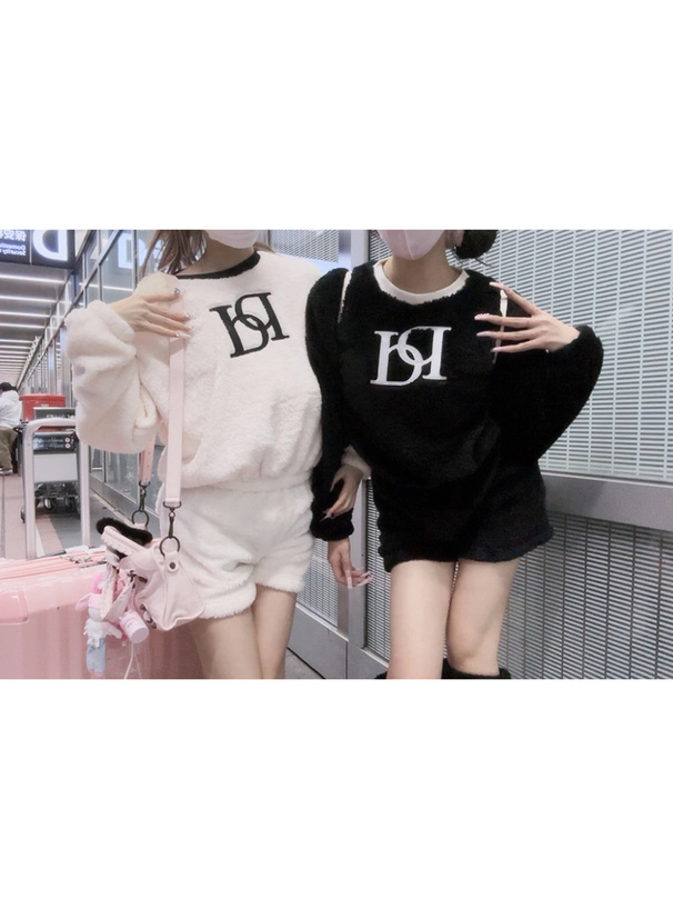 配色ロゴトップス×ショートパンツボアセットアップ[pm847