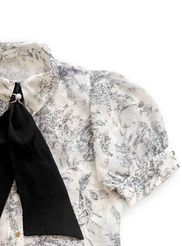 スカーフ付き花柄シアーブラウス