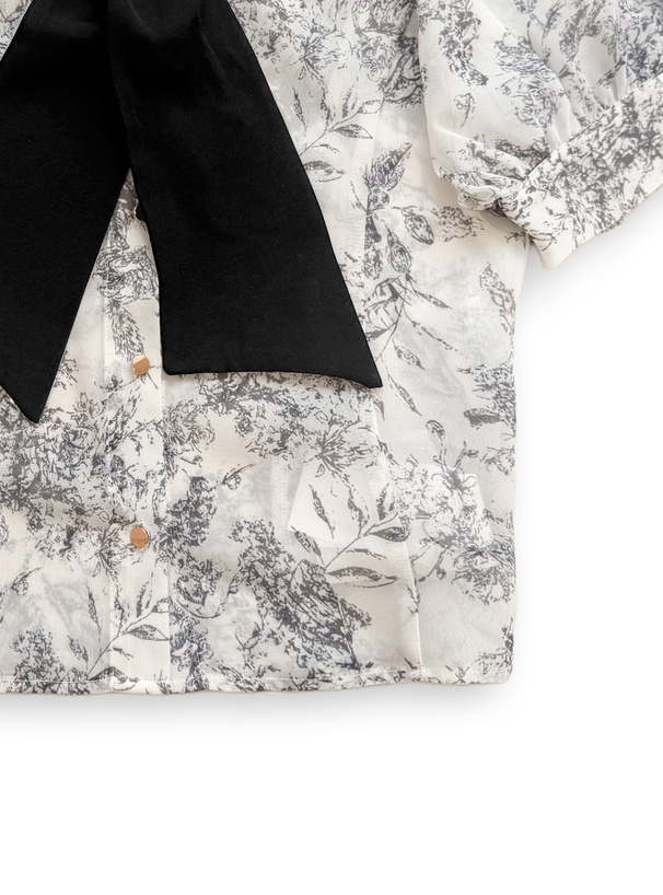 スカーフ付き花柄シアーブラウス