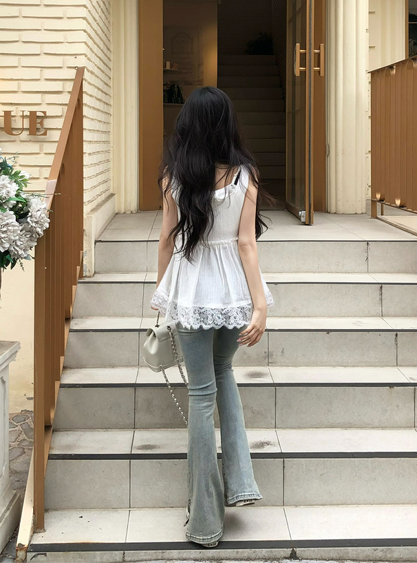 キャミソールレイヤード風レースフレアトップス