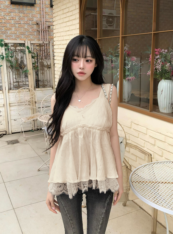 キャミソールレイヤード風レースフレアトップス